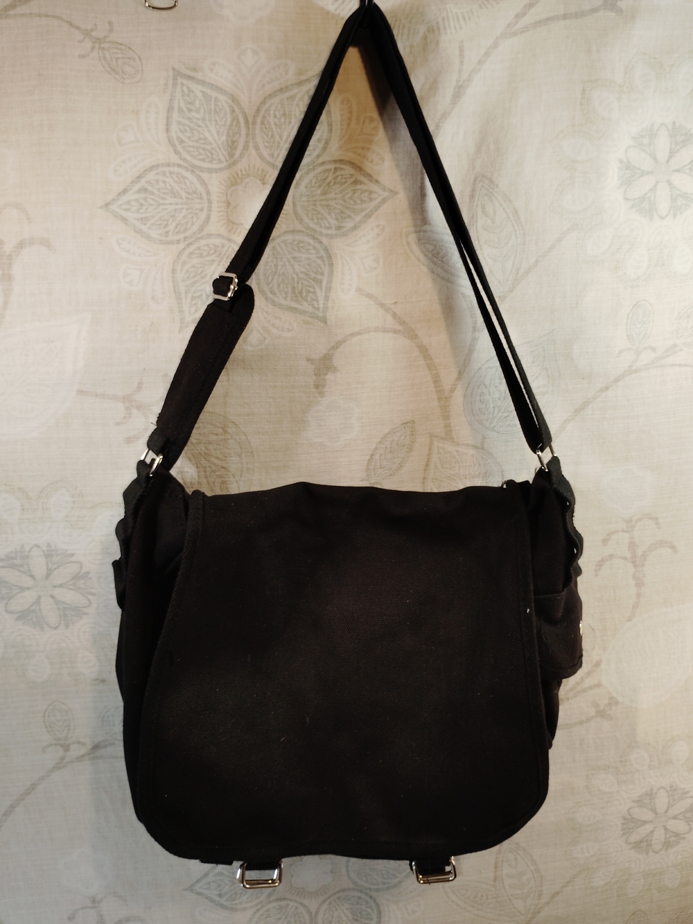 Royal Caribbean Black Crossbody /Messenger Bag